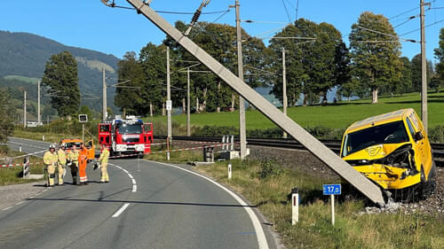 VU-Bahn-in-Brixen-im-Thale